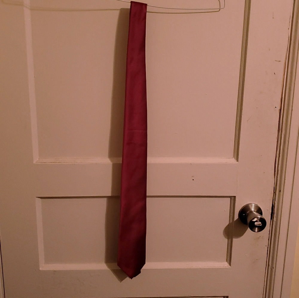 Van Heusen red tie